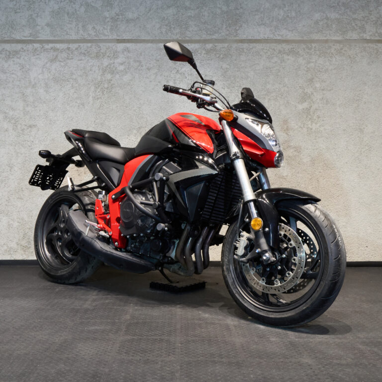 Аренда мотоцикла Honda CB 1000 R