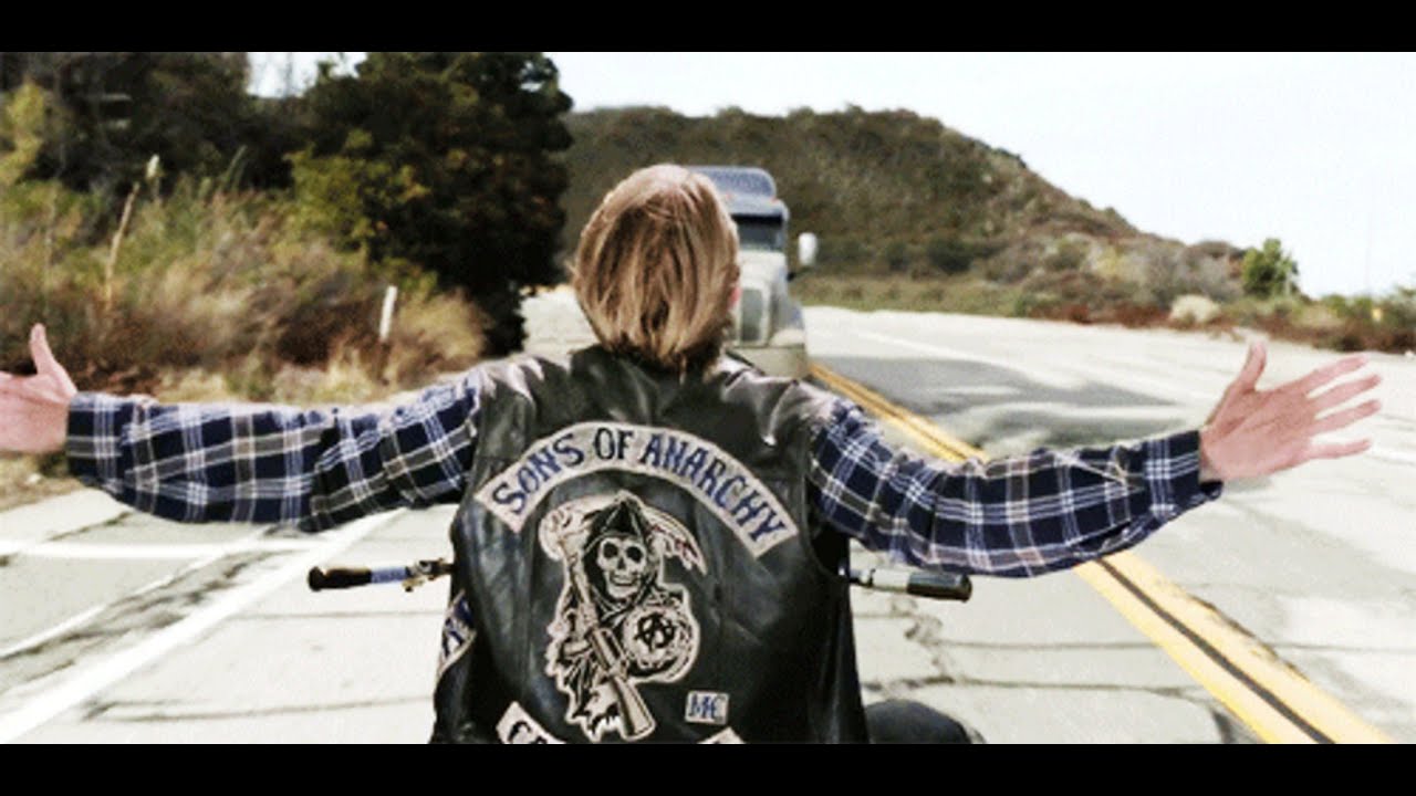 Sons of Anarchy: Джекс едет по встречке